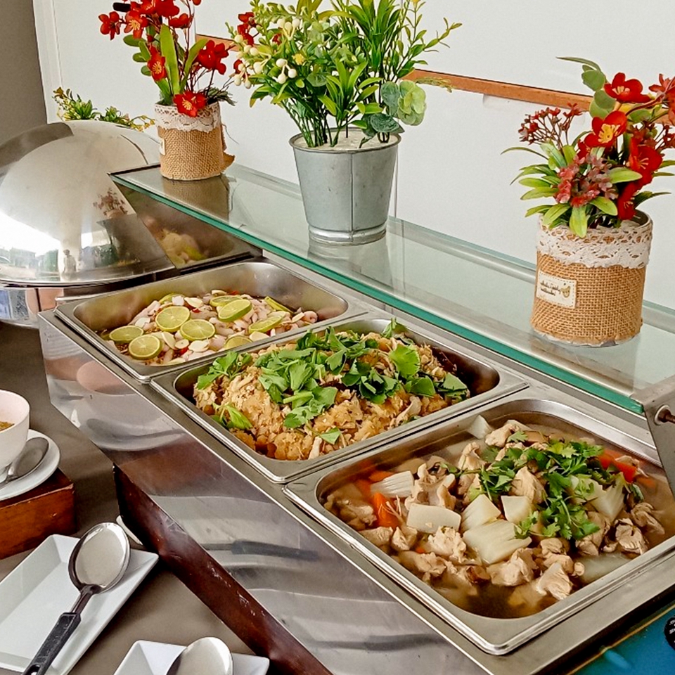 รับจัดเลี้ยงขึ้นบ้านใหม่ อาหารบุฟเฟต์งานขึ้นบ้านใหม่