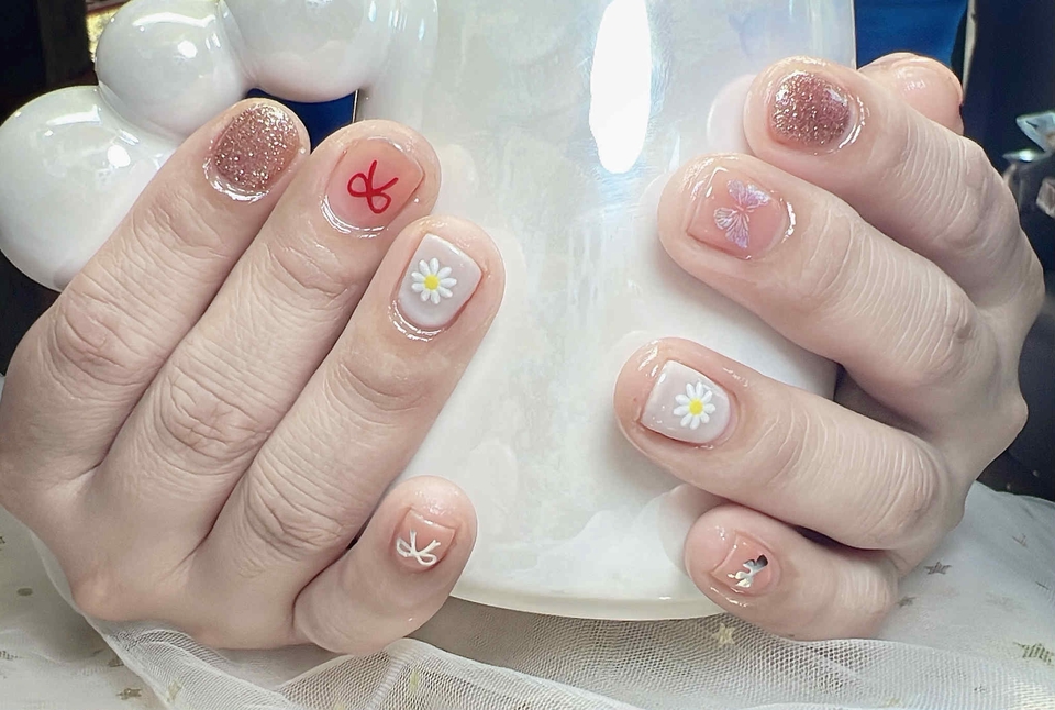 ช่างทำเล็บ - เล็บเจลตามสั่ง - 8