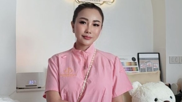 ชุดใส่ที่ร้านค่ะ