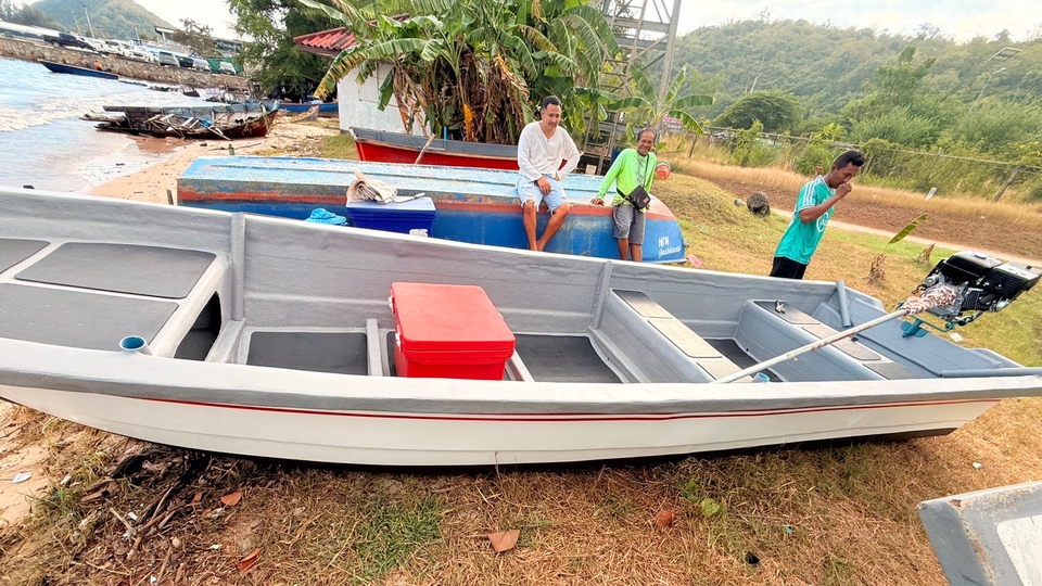 ออกเรือตกปลาออกเรือตกหมึก ช่องแสมสาร