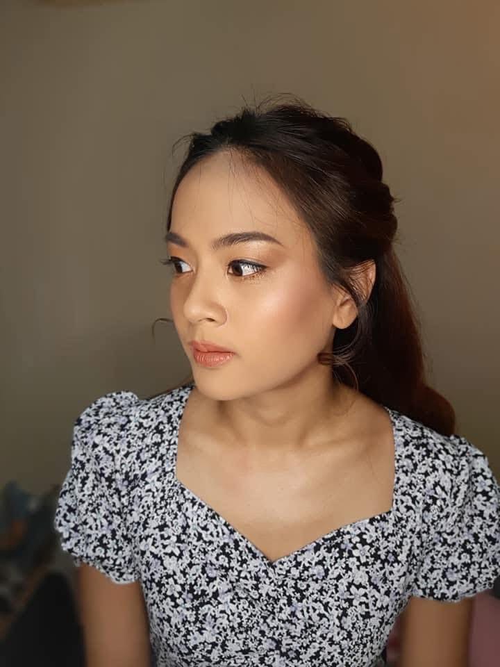 ช่างแต่งหน้าสไตล์เกาหลี แต่งหน้าเจ้าสาวสวยๆ แต่งหน้าใสๆ สำหรับงานแต่ง รับแต่งหน้ารับปริญญา