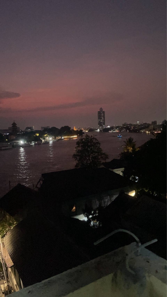 สตูดิโอให้เช่าถ่ายภาพวิวแม่น้ำยามค่ำคืน บรรยากาศสวยงามเหมาะสำหรับถ่ายภาพวิวสวยๆ